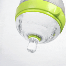 Load image into Gallery viewer, Comotomo Natural Feel Anti-Bacterial Heat Resistance Silicon Baby Bottle 150ml (Green)